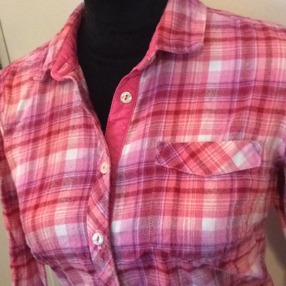 CLOSET CLEAR OUT!! Eddie Bauer button down - Picture 2 of 5
